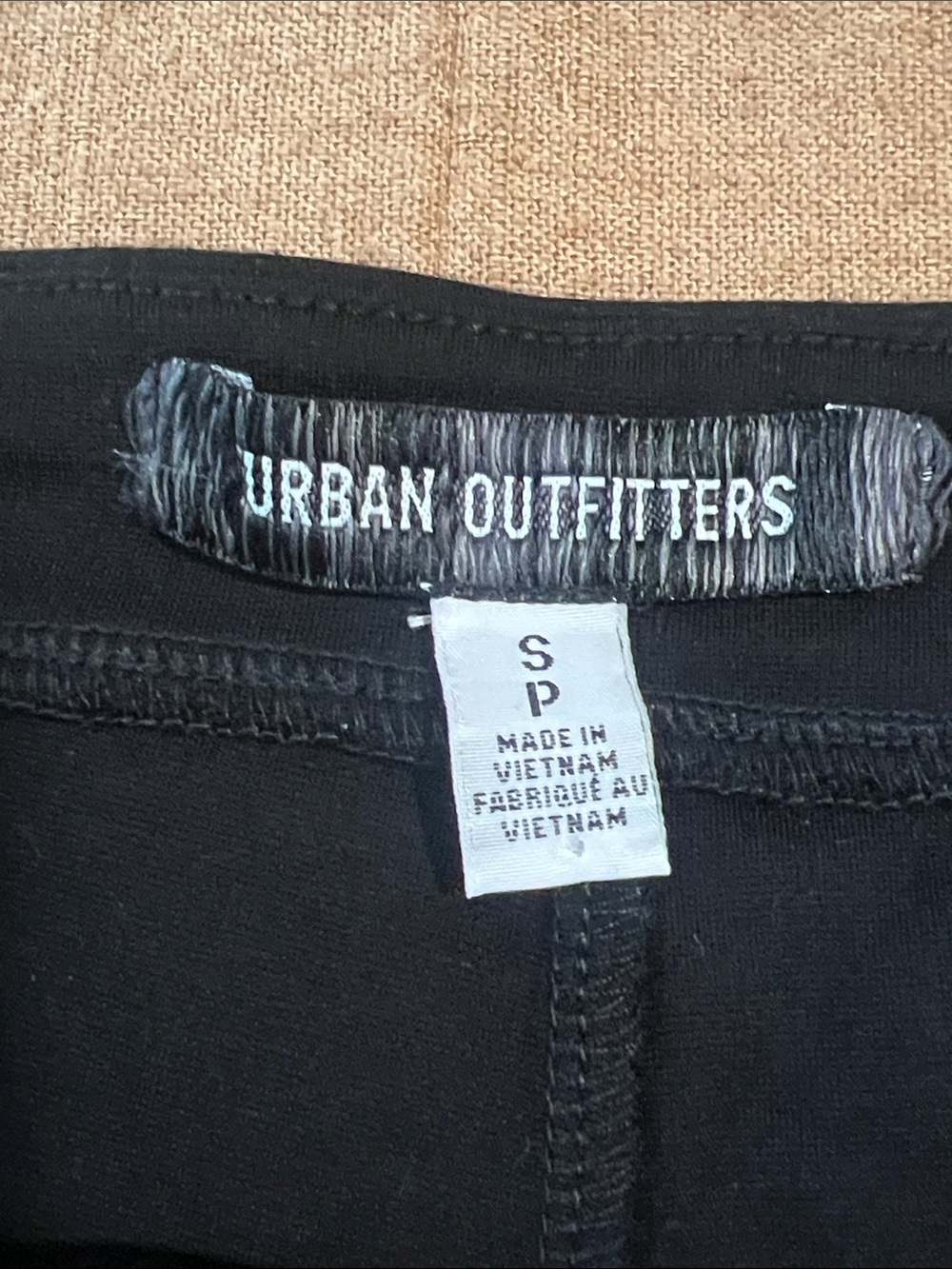 Urban Outfitters Black Athletic Skirt with Built-In Shorts - Picture 2 of 3